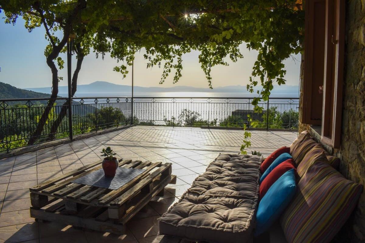 Coastal Stone Residence With Spectacular Scenery Kitriai Exterior photo